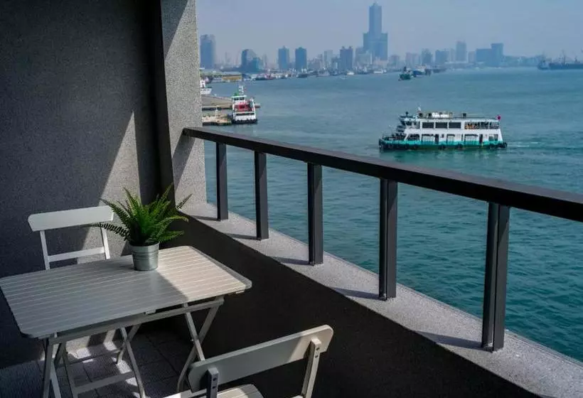 استراحتگاه Watermark Hotel The Harbour