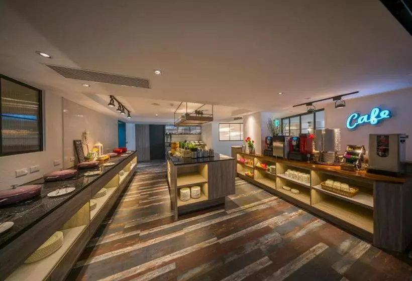 استراحتگاه Watermark Hotel The Harbour