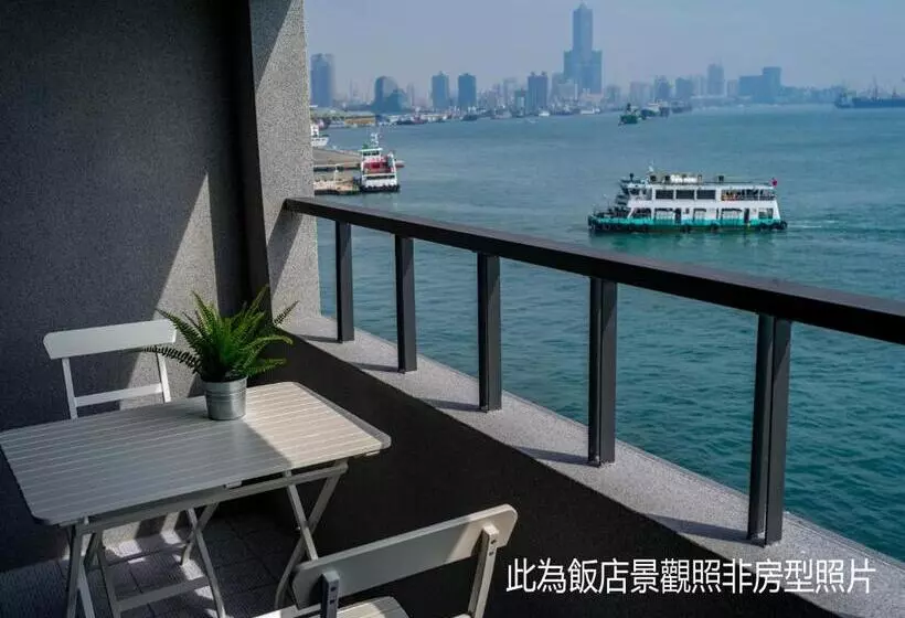 استراحتگاه Watermark Hotel The Harbour