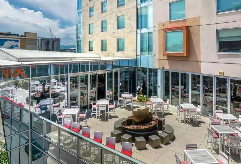 The Art Hotel Denver, Curio Collection By Hilton