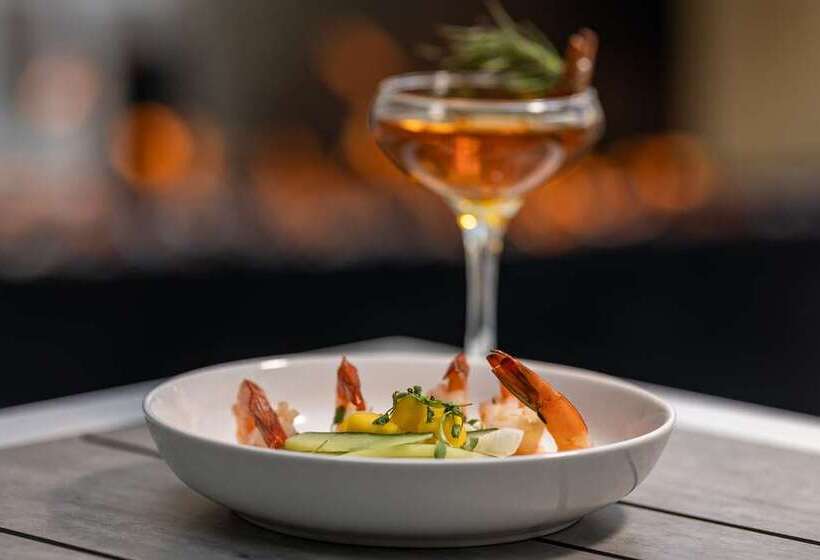 The Art Hotel Denver, Curio Collection By Hilton