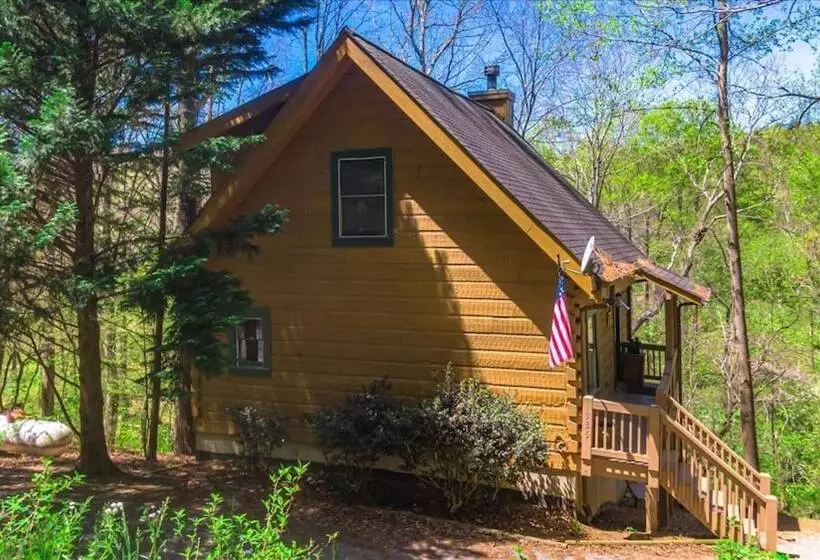 Alessandras   Beautiful Rustic Chic Riverfront Cabin Fireplace Pet Friendly