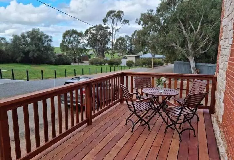 Aamiaismajoitus (B&B) Historic Mintaro Post Office