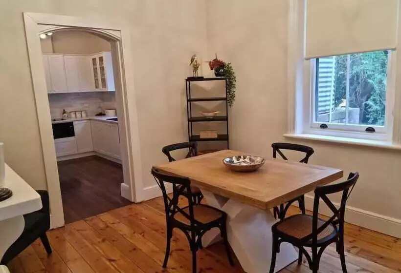 Aamiaismajoitus (B&B) Historic Mintaro Post Office