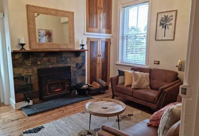 Aamiaismajoitus (B&B) Historic Mintaro Post Office