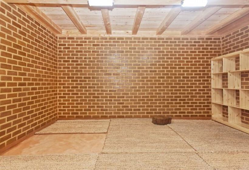 Eunseok Healing Maeul Pensionn