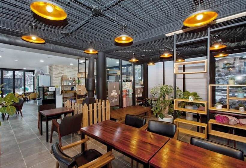 Eunseok Healing Maeul Pensionn