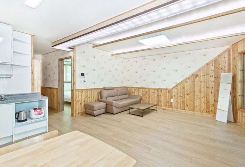 Eunseok Healing Maeul Pensionn