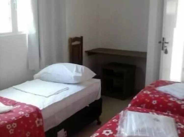 Hostelli Pousada Vila Do Biribiri