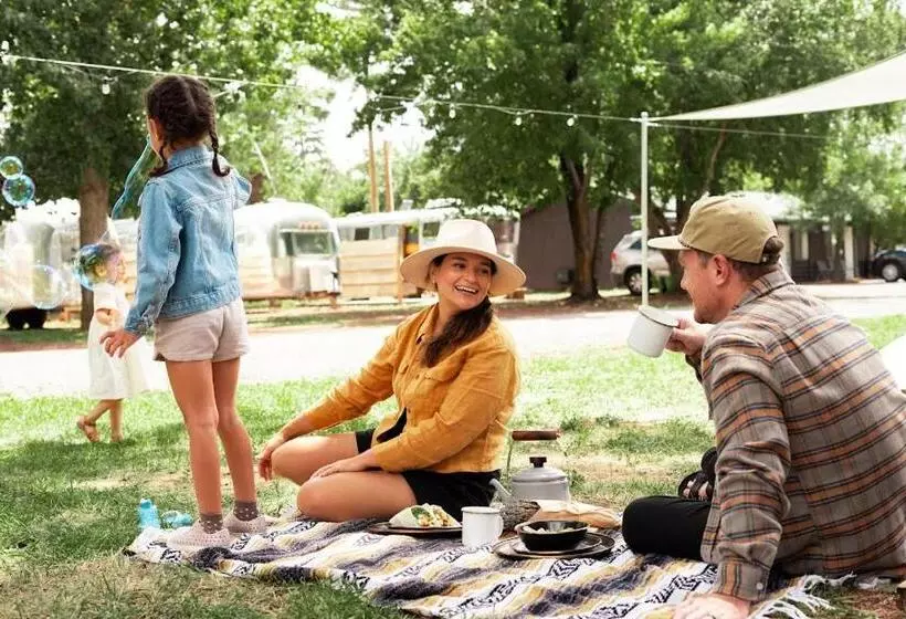 Hotelli Corduroy Boutique Lodge