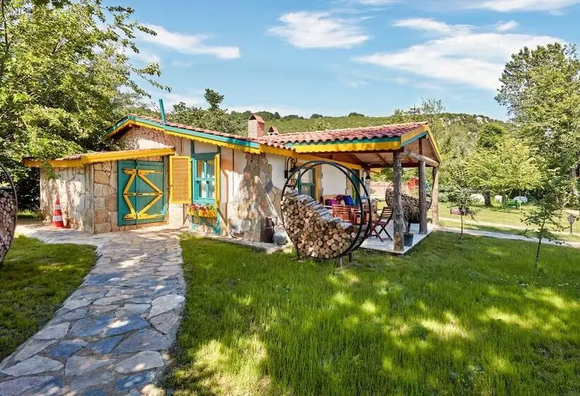 ホテル Dachas Cove