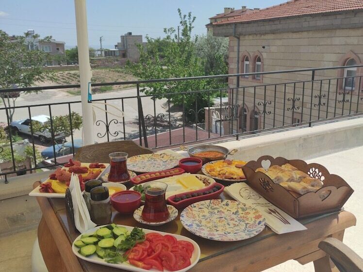 هتل Daphne Luxury Rooms