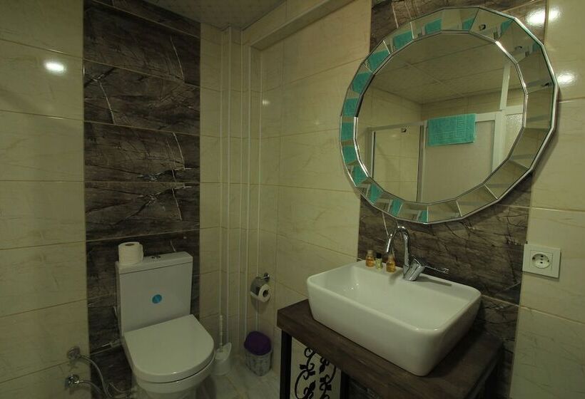 هتل Daphne Luxury Rooms