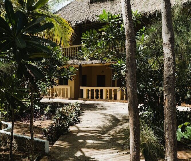 هتل Gk Palm Resort Watamu
