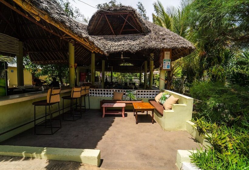 هتل Gk Palm Resort Watamu