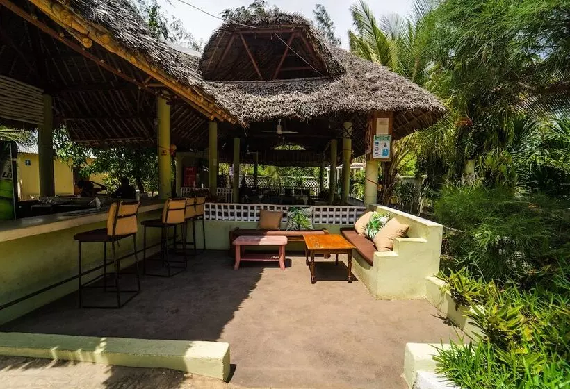 هتل Gk Palm Resort Watamu