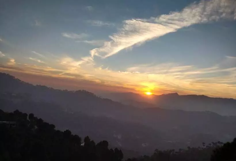 Hotelli Le Halcyon , Kasauli