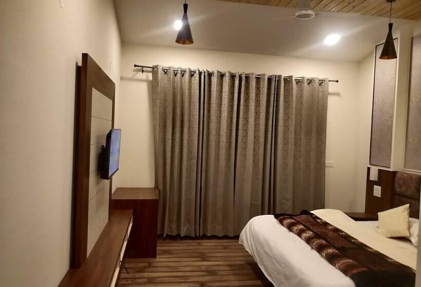 בית מלון כפרי Le Halcyon , Kasauli