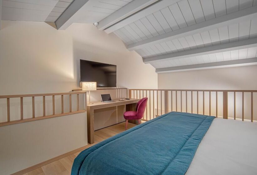 هتل Palazzo Ubertini Urban Suites