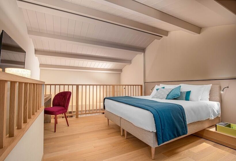 هتل Palazzo Ubertini Urban Suites