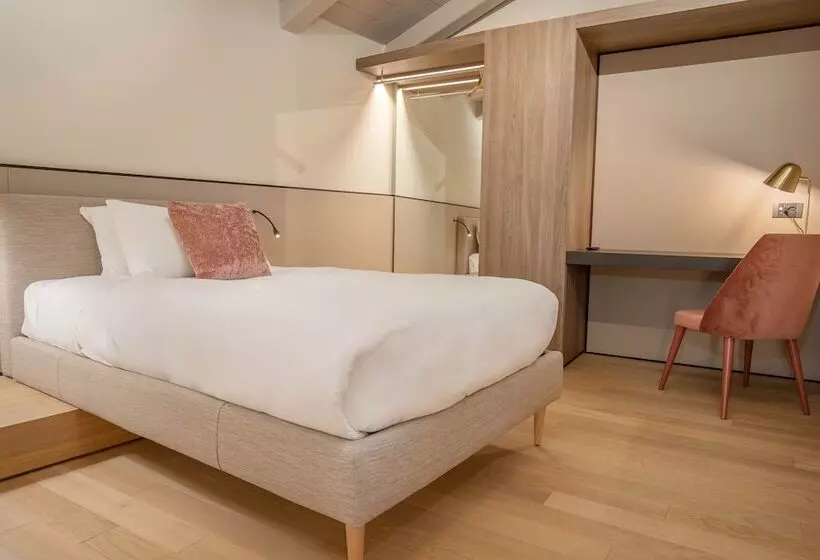 هتل Palazzo Ubertini Urban Suites