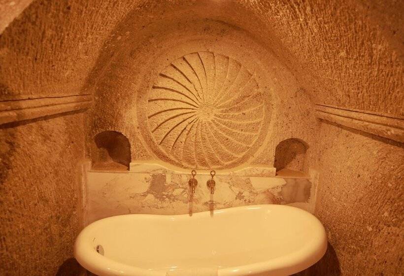 هتل Sarnich Cave Suites