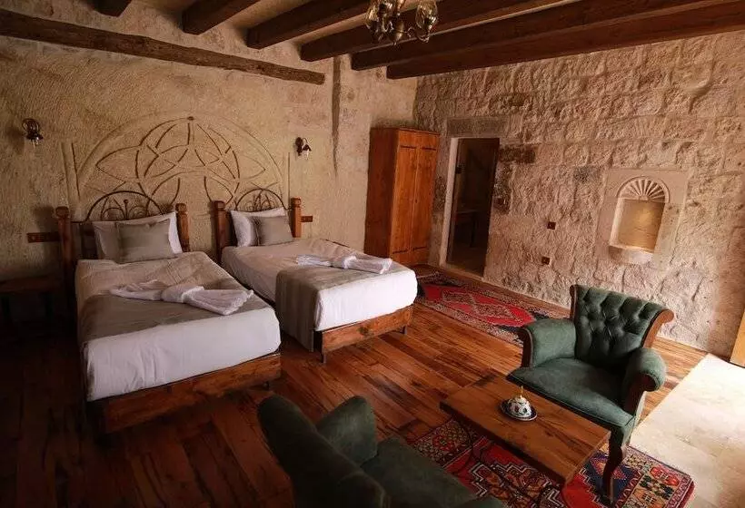 ホテル Sarnich Cave Suites