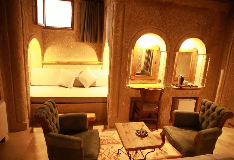 ホテル Sarnich Cave Suites