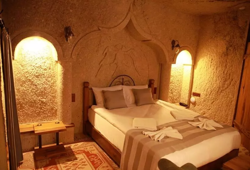 ホテル Sarnich Cave Suites