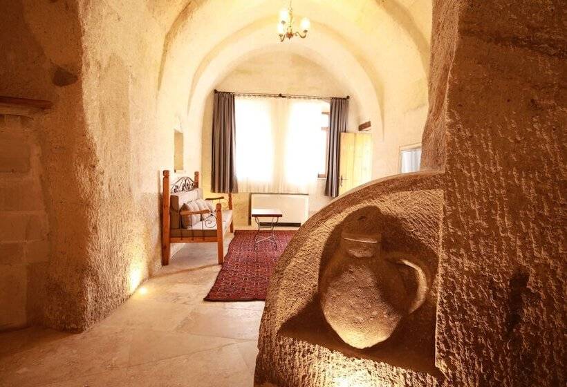 هتل Sarnich Cave Suites