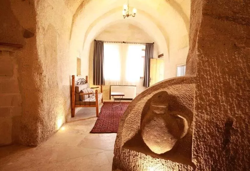 ホテル Sarnich Cave Suites