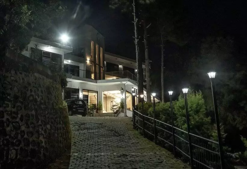 Hotelli The Golden Sunrise