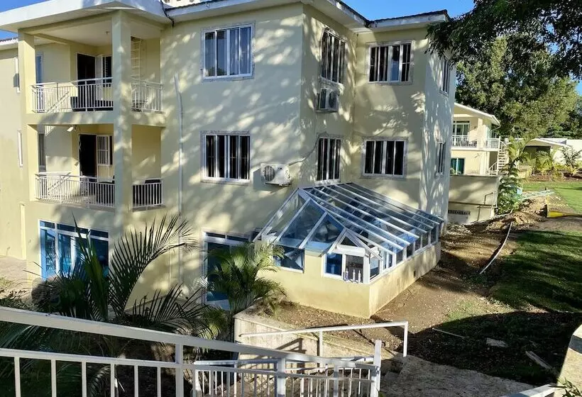 Hotelli Villa De La Vida