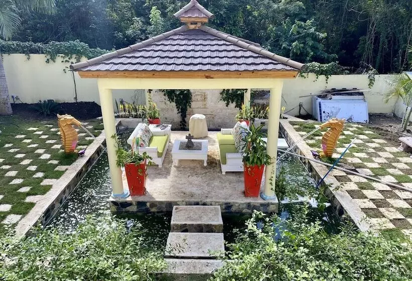 Hotelli Villa De La Vida