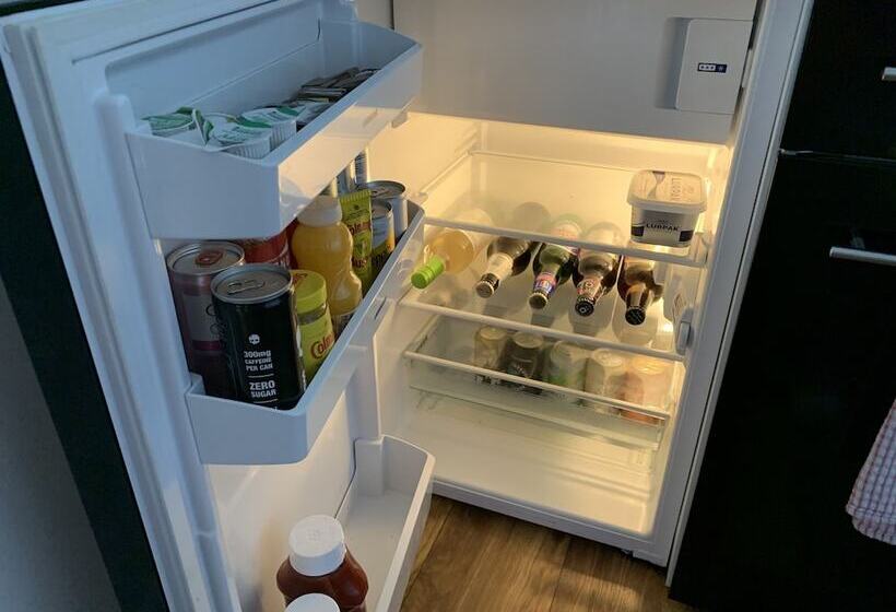 Lodge , Air Con , Free Parking , Mini Bar