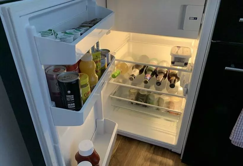 Lodge , Air Con , Free Parking , Mini Bar