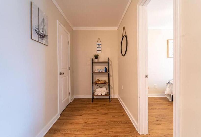 모텔 Bahama Breeze Suites