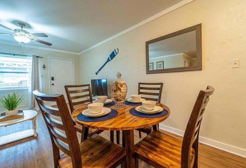 모텔 Bahama Breeze Suites