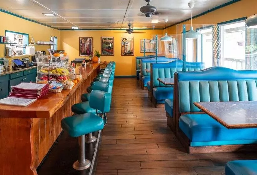 Motelli Buck Meadows Lodge