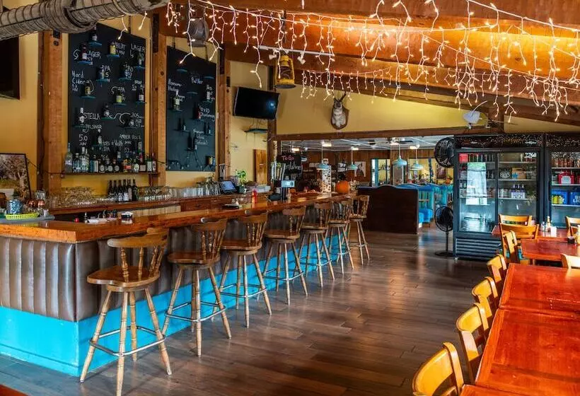 Motelli Buck Meadows Lodge