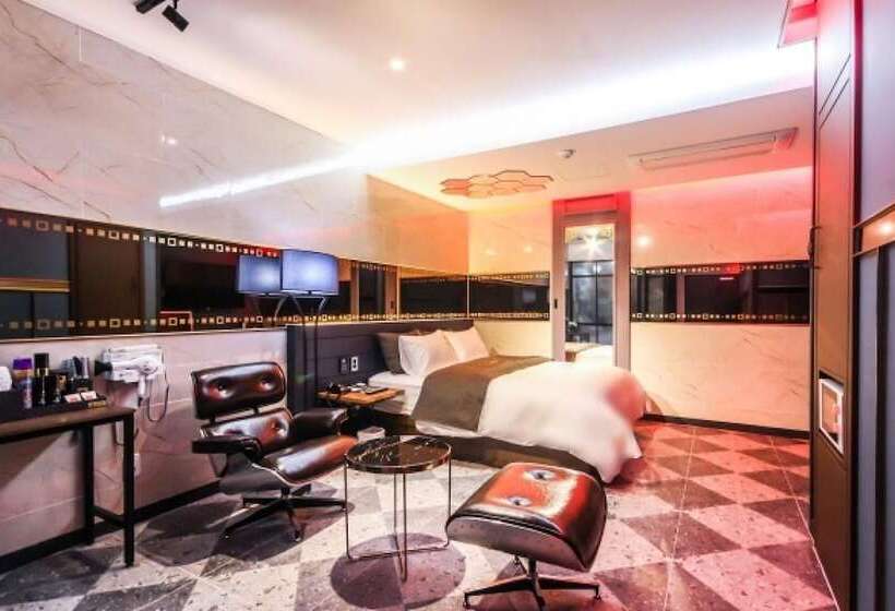 汽车旅馆 Namwon King