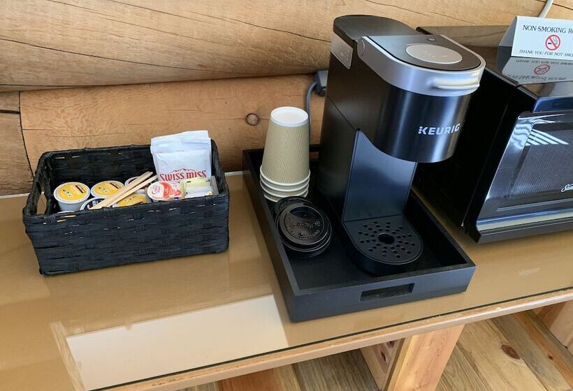 汽车旅馆 River S Fork Lodge