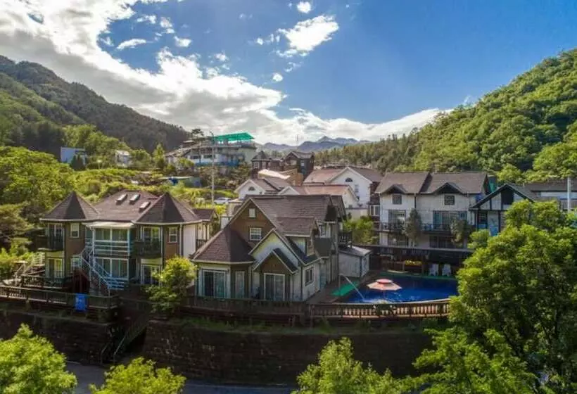 پانسیون Gapyeong Hue Island