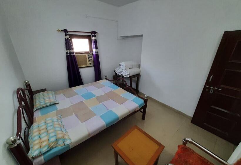 پانسیون Janardan Homestay Lucknow