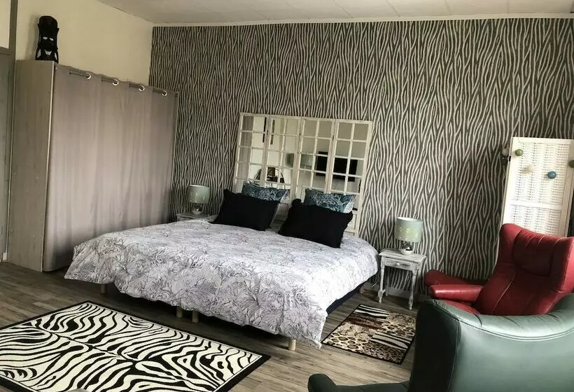 Majatalo Le Numéro 15