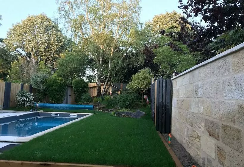 Majatalo Le Numéro 15