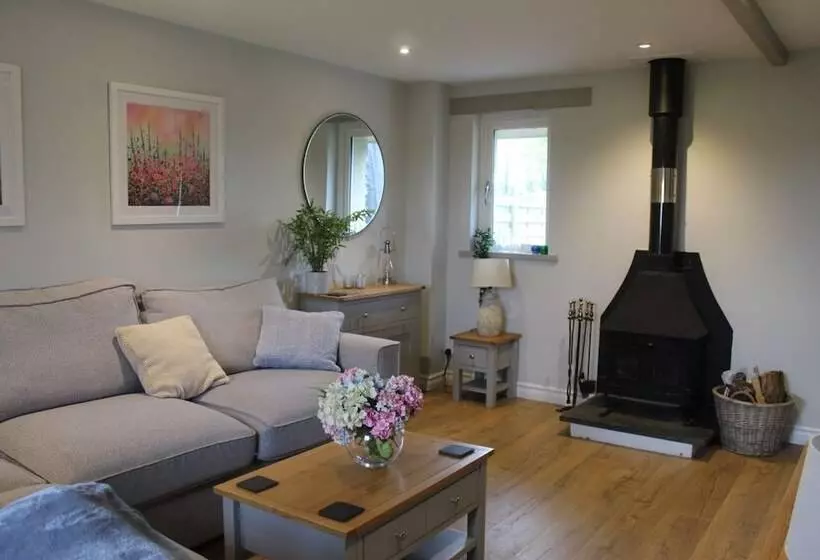 Stunning 3 Bed Cottage Near Totnes South Devon