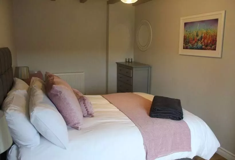 Stunning 3 Bed Cottage Near Totnes South Devon