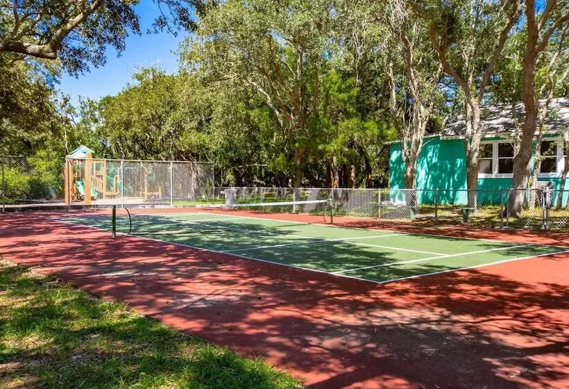 Tin Shed Revival Cabin