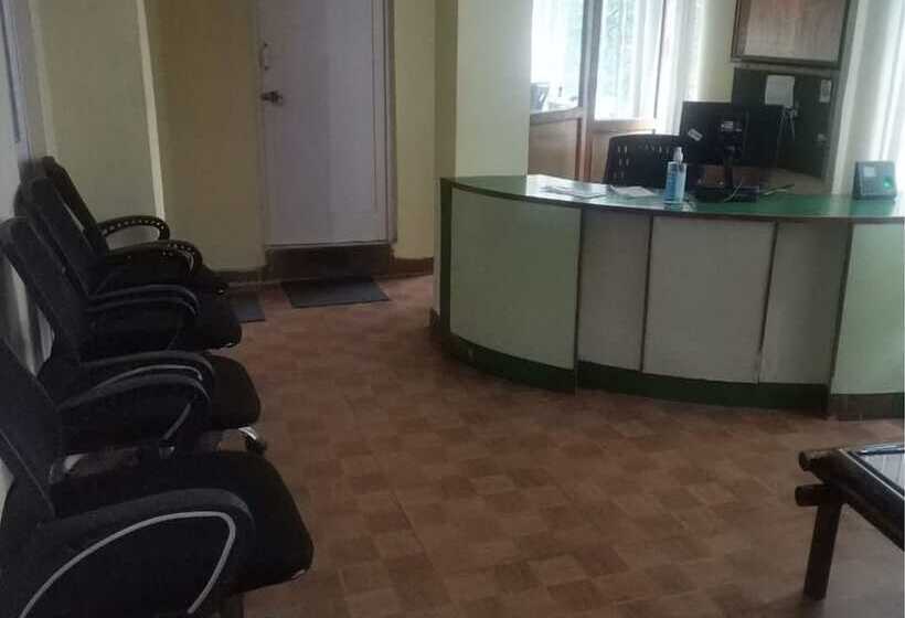 Abuzz Oxfordcaps Shimla   Hostel